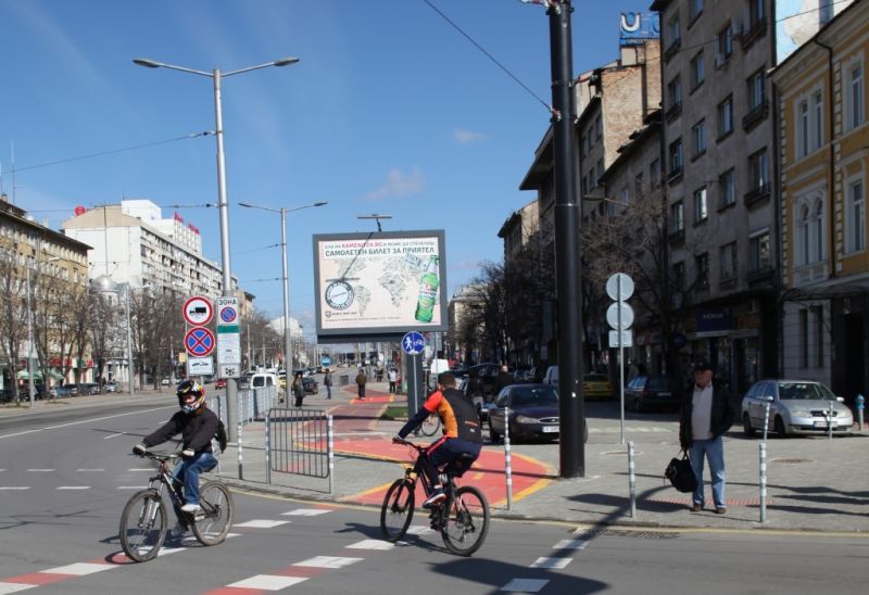 Urban transport roadmaps: a web-based tool to help cities develop sustainable mobility strategies